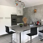 Maison Au Bord De Mer, Du Portmain