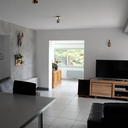 Maison Au Bord De Mer, Du Portmain *