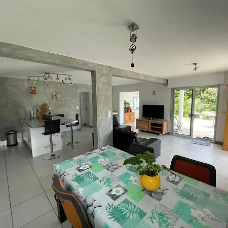 Maison Au Bord De Mer, Du Portmain