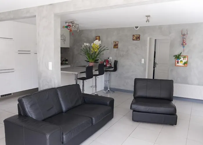 Maison Au Bord De Mer, Du Portmain 度假居 *